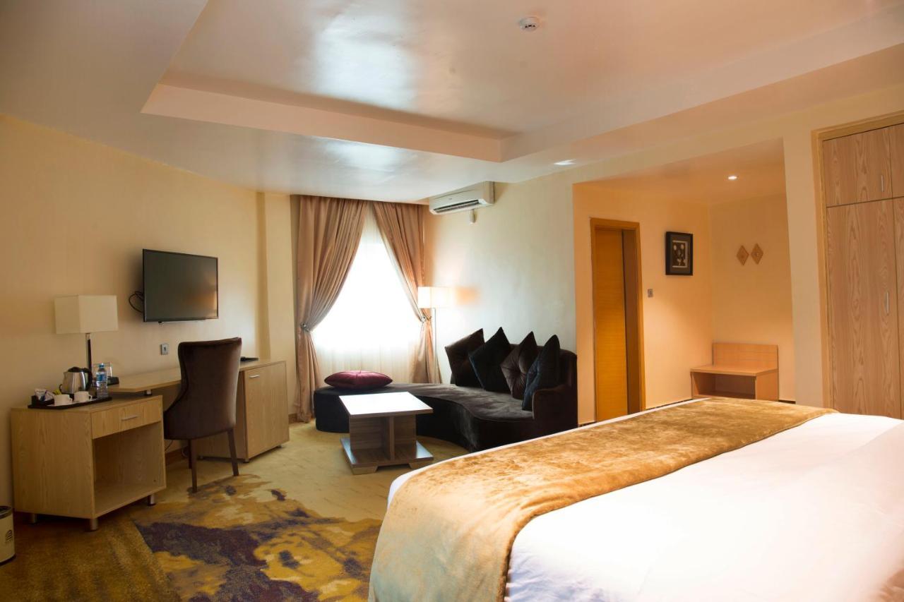 Bon Hotel Elvis Mobushipe Luaran gambar